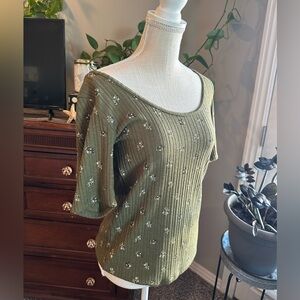 Old Navy Olive Floral Ribbed Short Sleeve Top